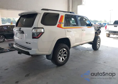 2019 Toyota 4Runner Trd Off Road z USA, uszkodzony, nr VIN JTEBU5JR9K5701693